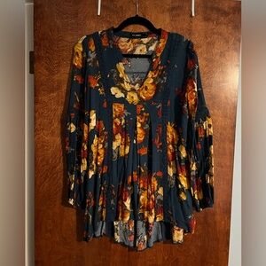 Blu Pepper Teal‎ V neck Floral Blouse